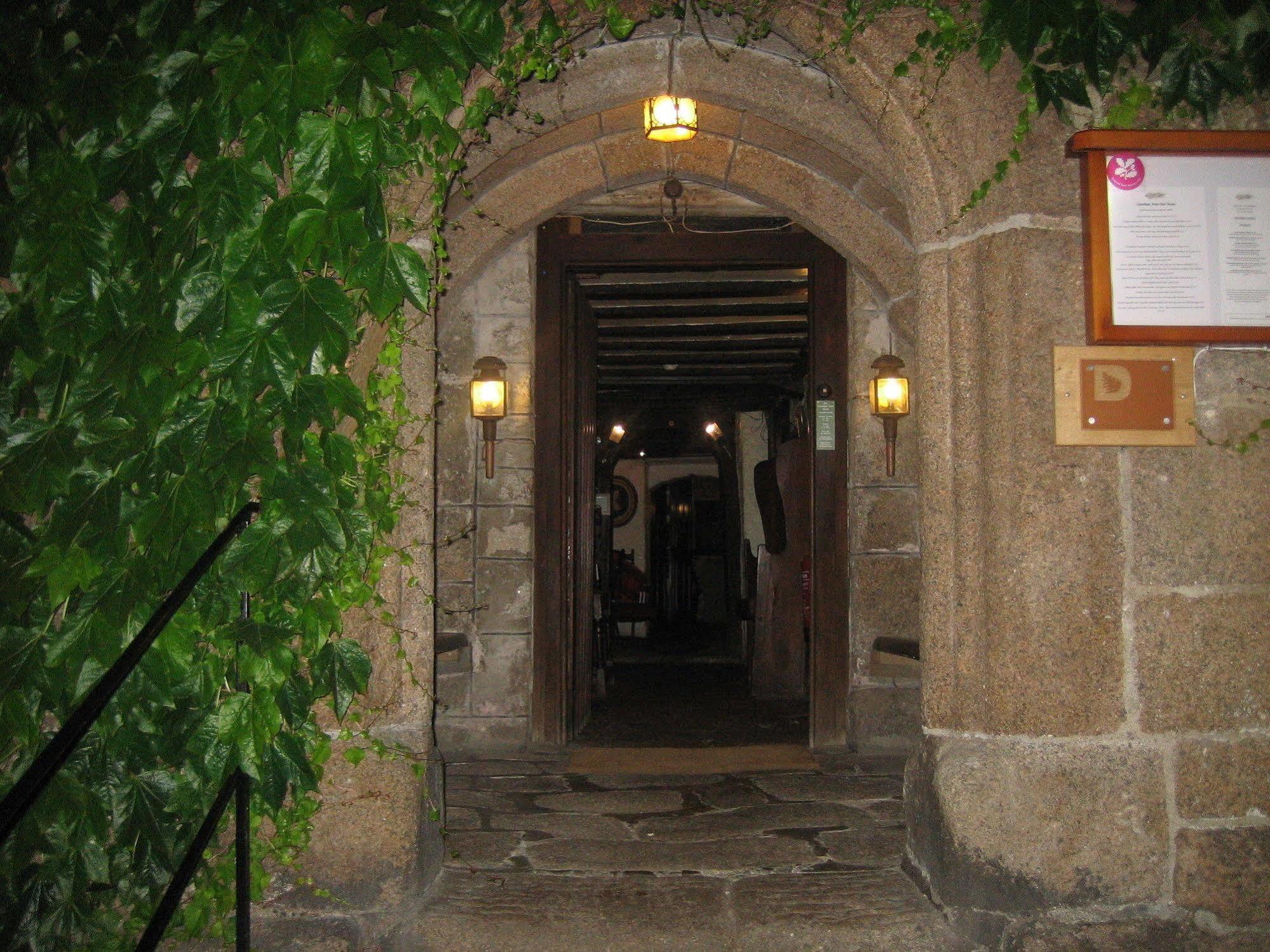 The Oxenham Arms Hotel Devon South Zeal المظهر الخارجي الصورة